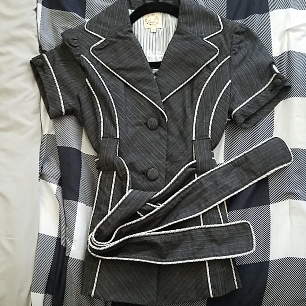 NWT Beau Bois Vintage Style Collar Top S